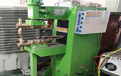 SPOT WELDING M/C